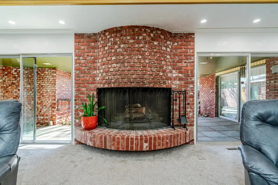 601 Cottage Street, Clarendon, TX 79226 - #2