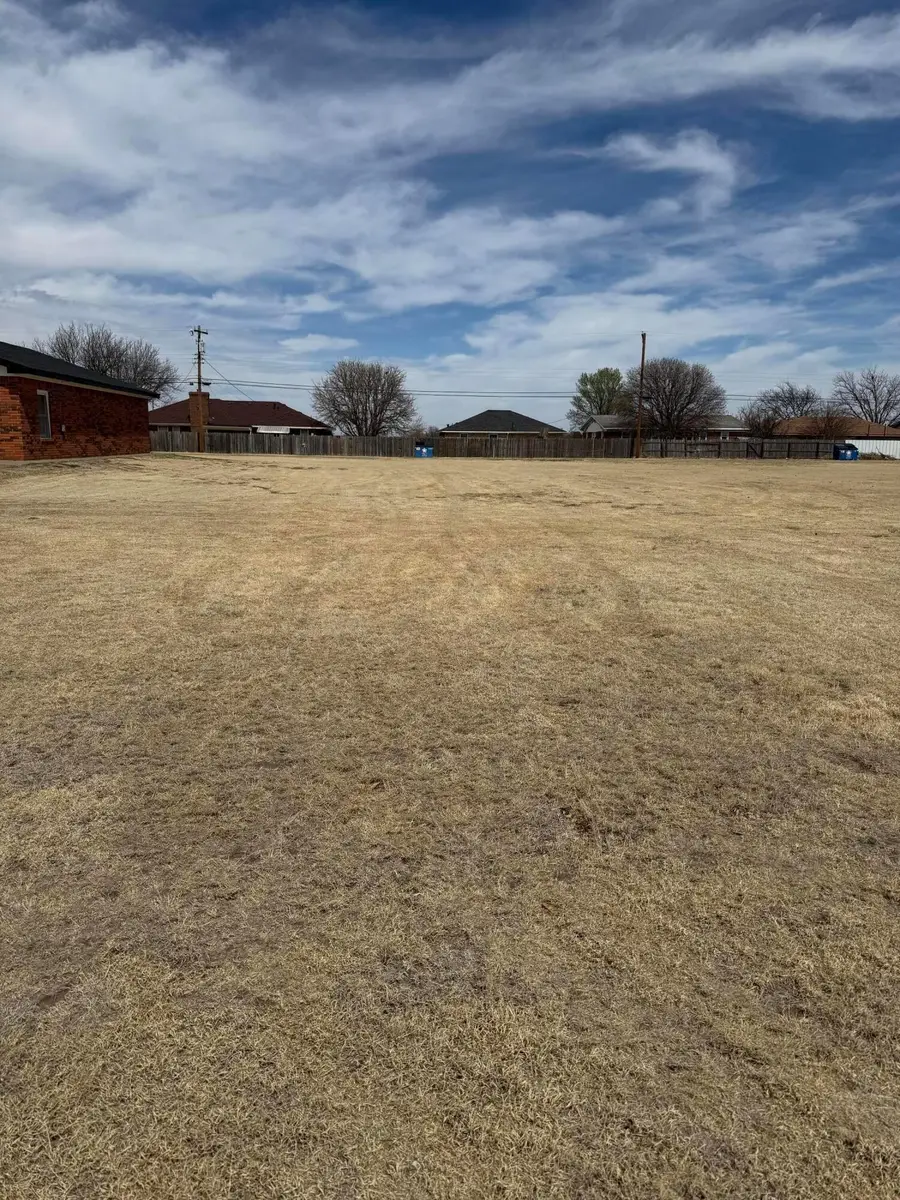 501 E Broadway Street, Fritch, TX 79036 - #2