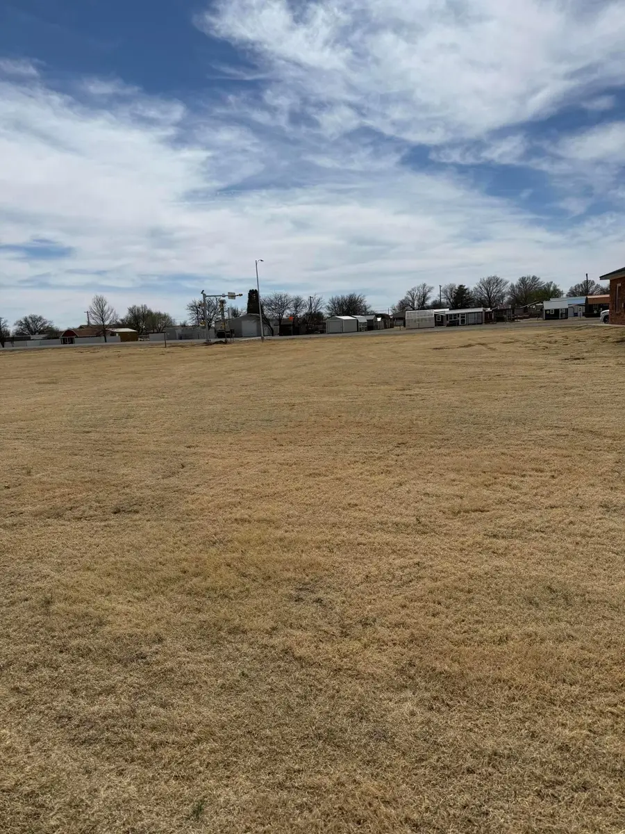 501 E Broadway Street, Fritch, TX 79036 - #3