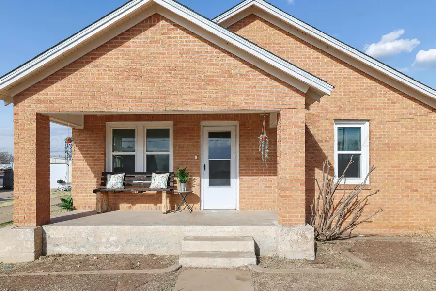 111 N Wishart Avenue, Happy, TX 79042 - #3