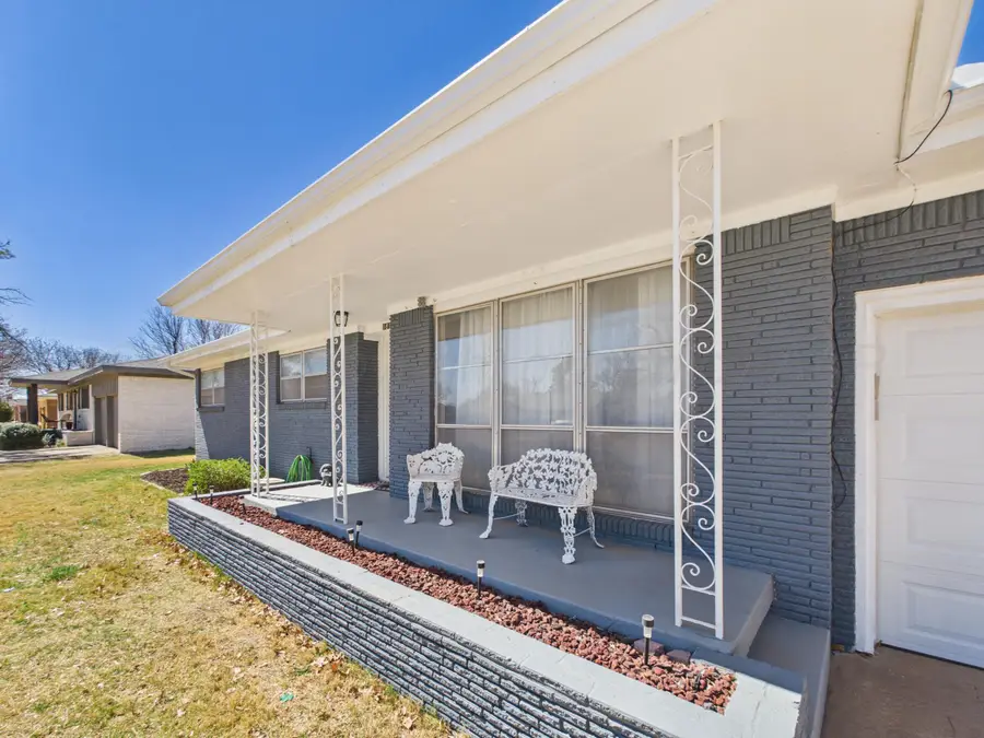 1813 N Fir Street, Pampa, TX 79065 - #2