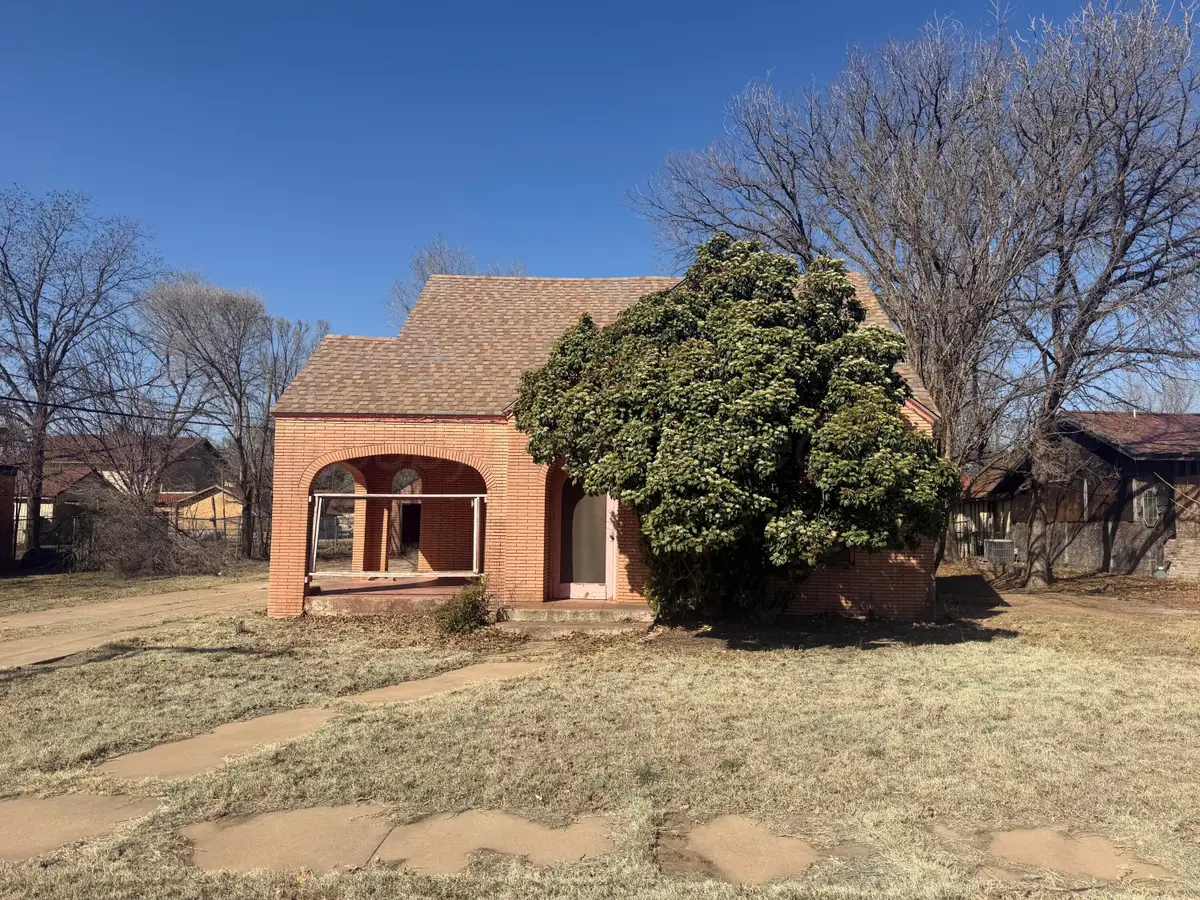 317 N 13th Street, Memphis, TX 79245 - #1