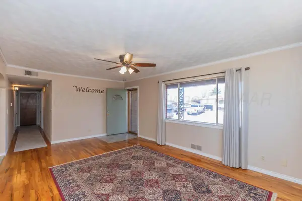 300 S Vaughn Avenue, Fritch, TX 79036