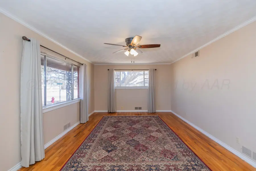 300 S Vaughn Avenue, Fritch, TX 79036 - #3