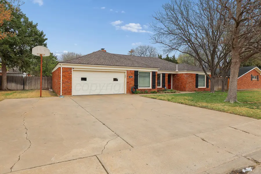 3811 Julie Drive, Amarillo, TX 79109 - #3