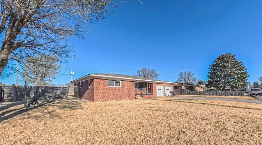 312 Chase Avenue, Gruver, TX 79040 - #2