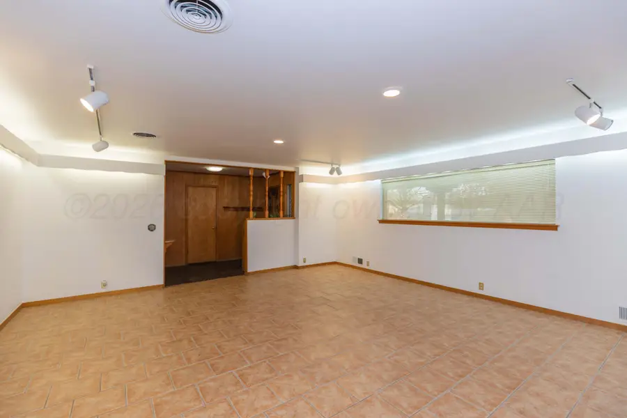 901 W Second Street, Claude, TX 79019 - Image #3