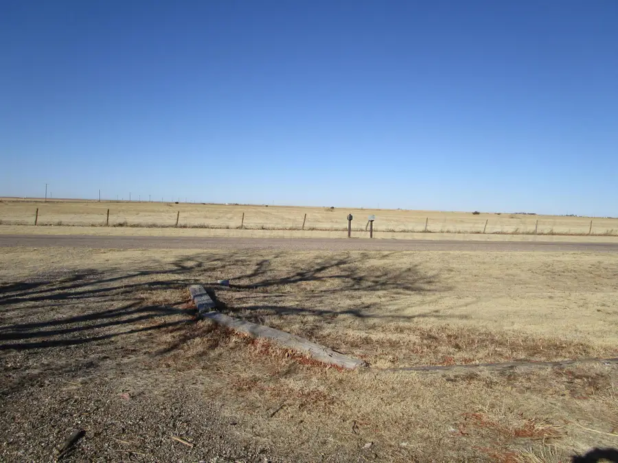 601 Alamo Street, Claude, TX 79019 - #3