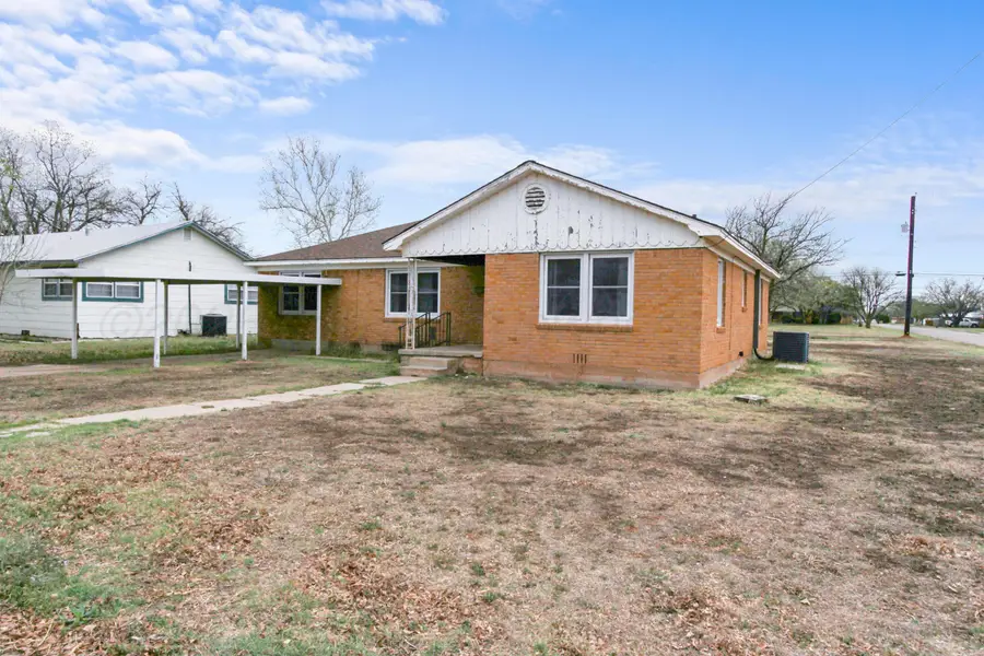 1610 S Graham Street, Wellington, TX 79095 - #2