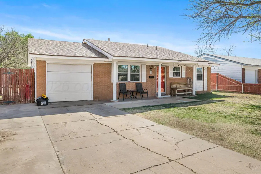 2907 S Manhattan Street, Amarillo, TX 79103-4711 - #2