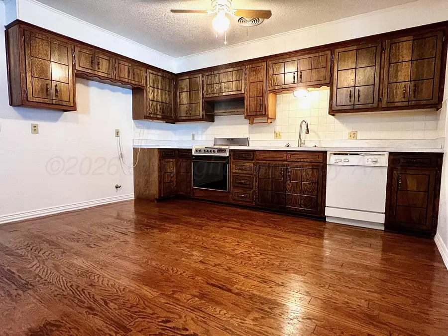 307 Cedar Avenue, Dumas, TX 79029-2801 - #3