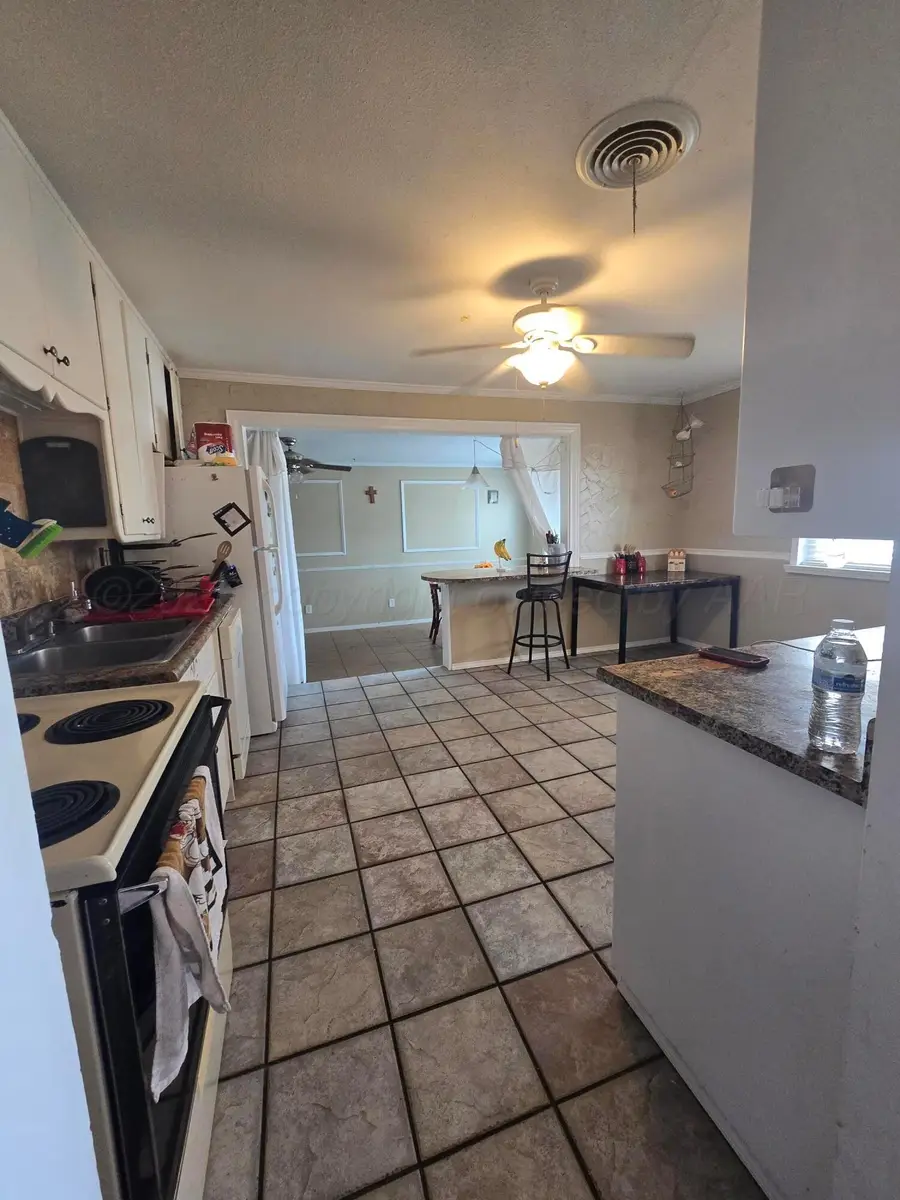 210 Brown Street, Borger, TX 79007 - #3