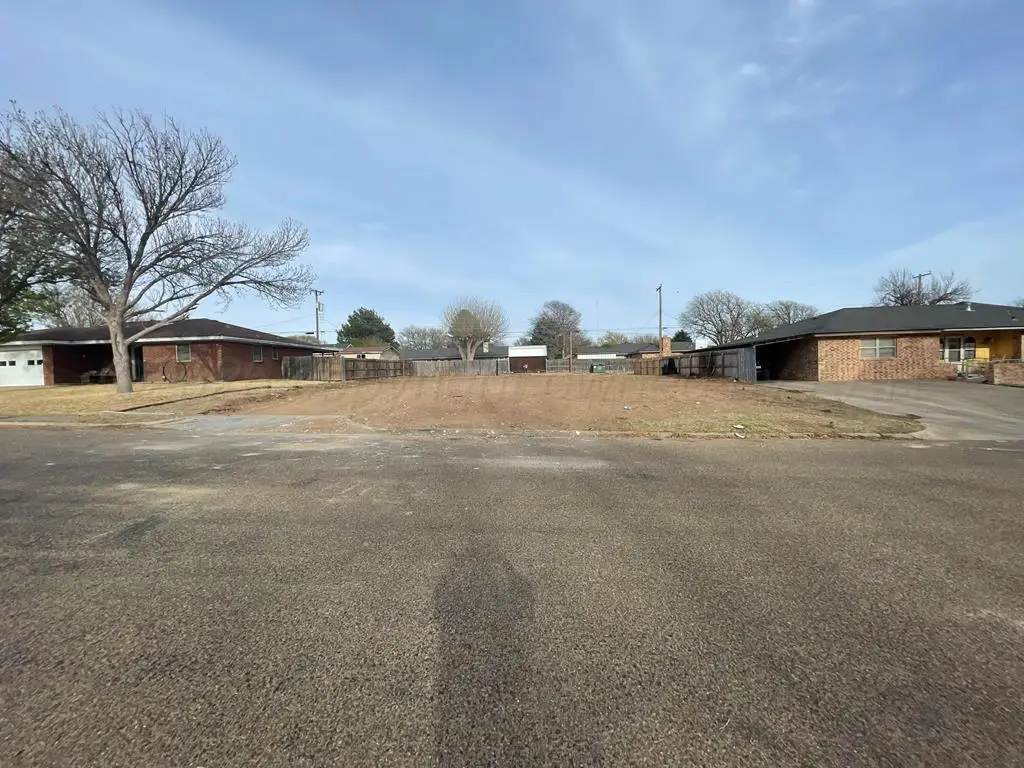 1823 Chestnut Avenue, Dalhart, TX 79022 - #1