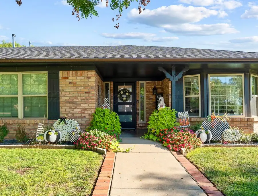 52 Hunsley Hills Boulevard, Canyon, TX 79015-1816 - #2