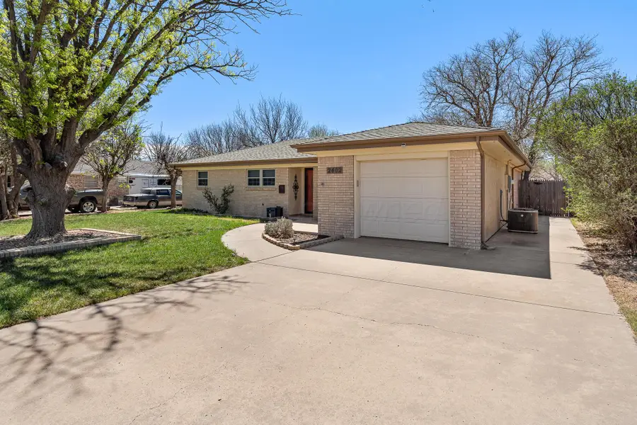 2402 14th Avenue, Canyon, TX 79015-5514 - #2