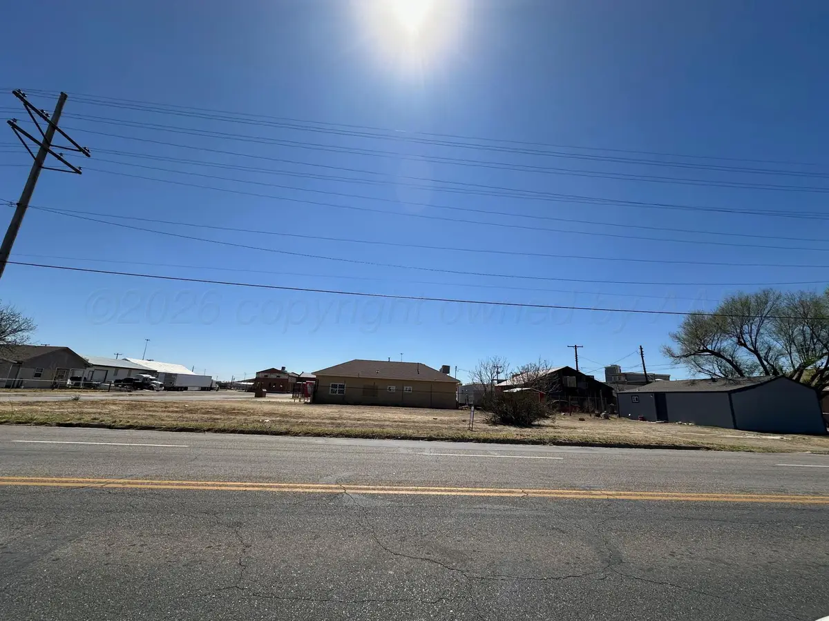 516 NE 3rd Avenue, Amarillo, TX 79107-5385 - #1
