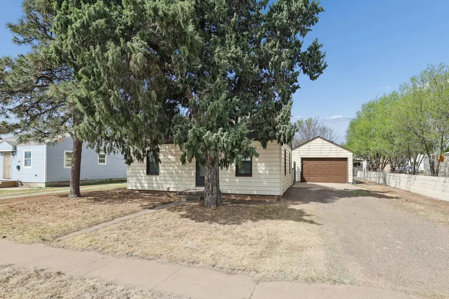 2704 Canyon Drive, Amarillo, TX 79109-2832 - #2