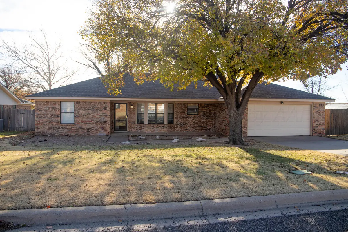 107 Pinehurst Street, Borger, TX 79007 - #1