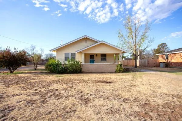 406 7th Avenue, Canyon, TX 79015