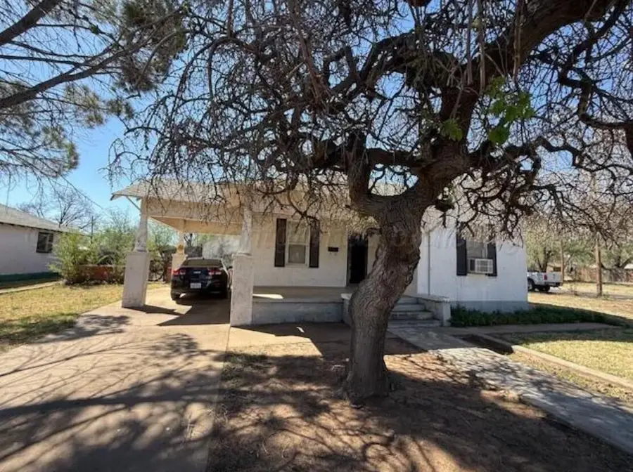 1420 W Bradford Street, Memphis, TX 79245 - #3