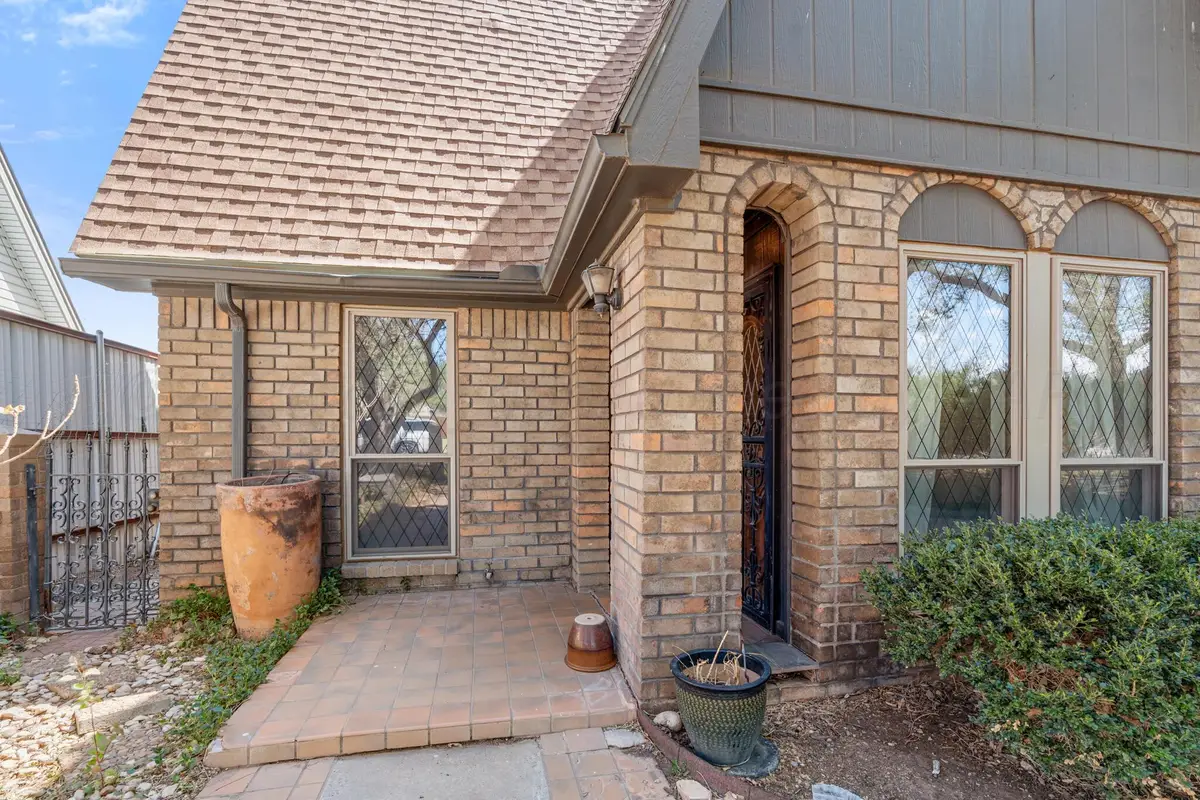 907 Broadmoor Street, Amarillo, TX 79106 - #1
