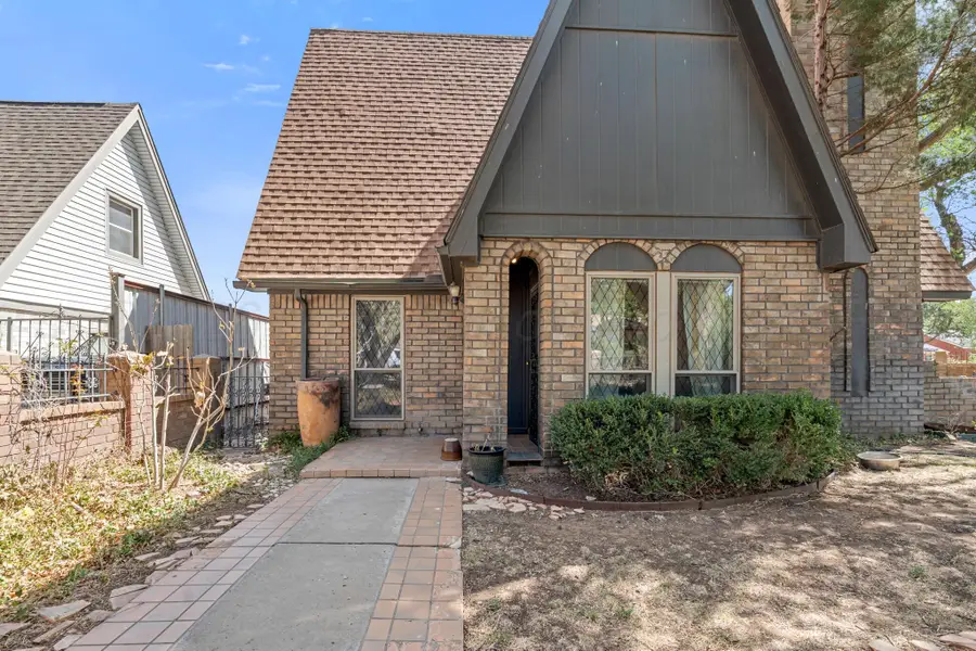 907 Broadmoor Street, Amarillo, TX 79106 - #3