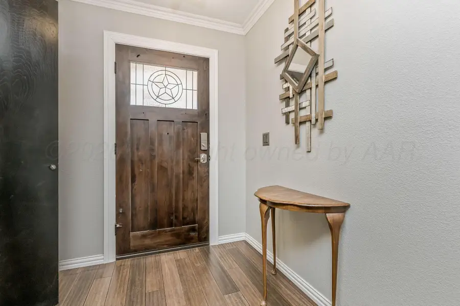 801 Arrah Street, Friona, TX 79035 - #2