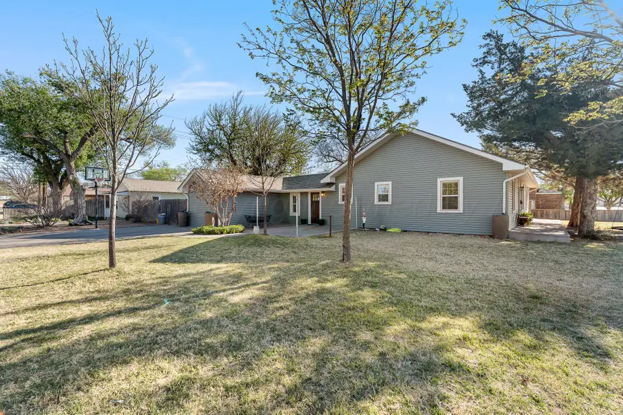 1401 3rd Avenue, Canyon, TX 79015-2735 - #3