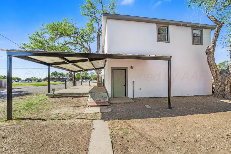 910 8th Avenue, Canyon, TX 79015 - #3