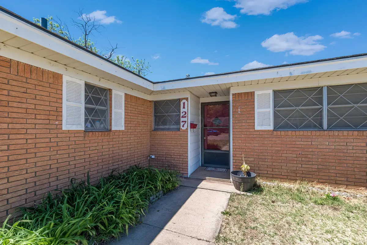 127 Bailey Avenue, Dumas, TX 79029-3513 - #1