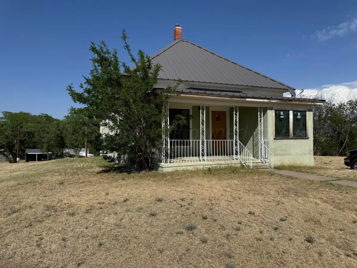 907 E Elsie Avenue, Canadian, TX 79014 - #1