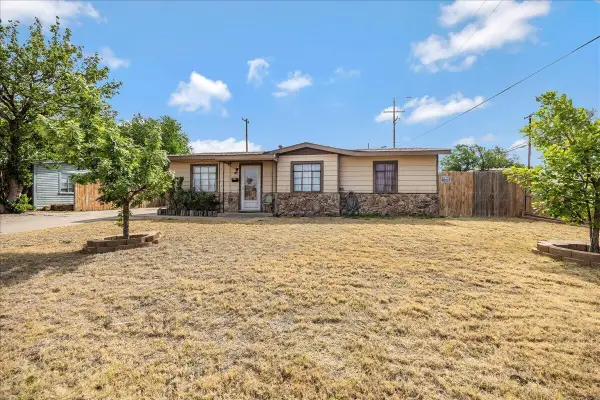 2400 Hickory Street, Amarillo, TX 79107