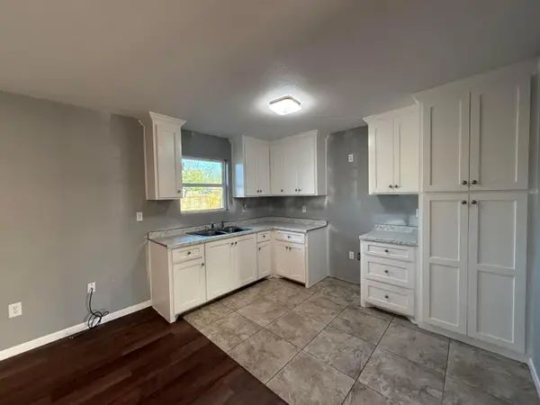 2426 Redwood Street, Amarillo, TX 79107-2040