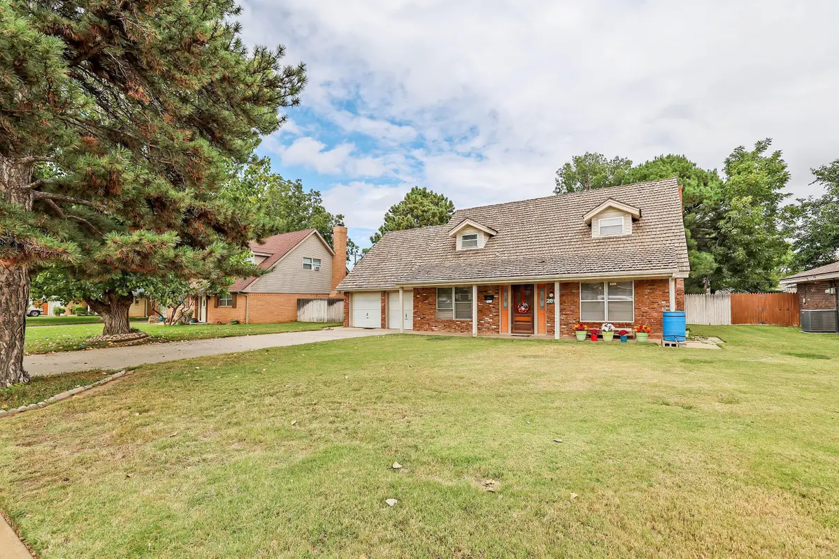 2816 Lloyd Drive, Amarillo, TX 79110-2210 - #1