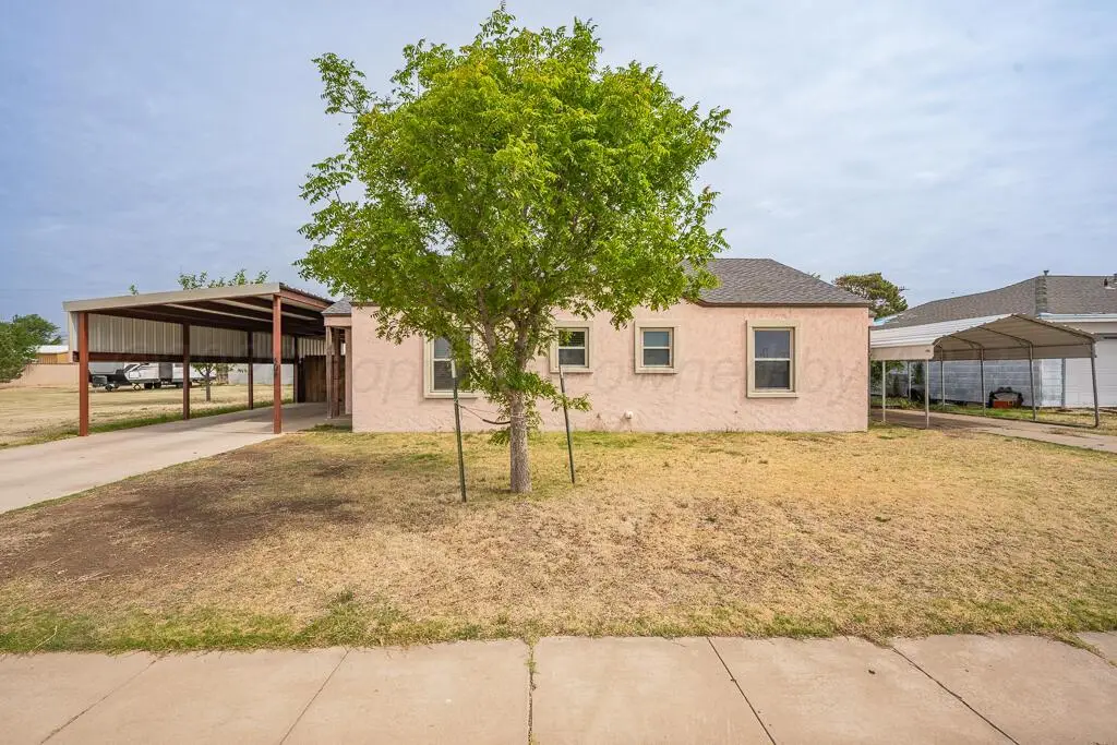 504 E 5th Street, Sunray, TX 79086-2506 - #1