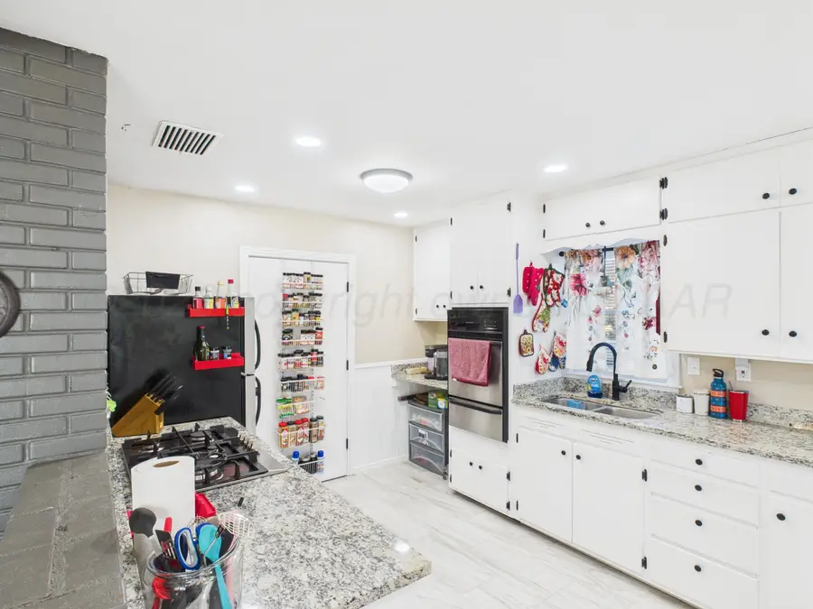 1816 Tularosa Street, Amarillo, TX 79102-1722 - #3