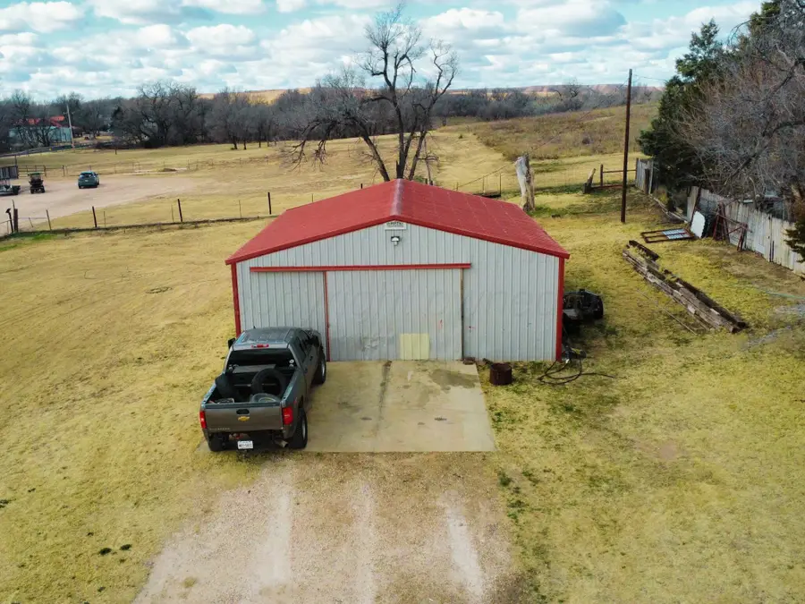 1005 Lion Street, Miami, TX 79059 - Image #3