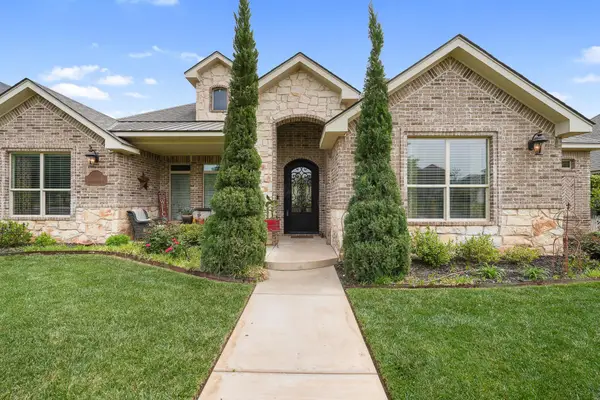 8403 Shadywood Drive, Amarillo, TX 79119-5018