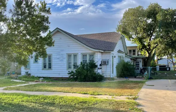 1008 SW 11th Avenue, Amarillo, TX 79107-3354