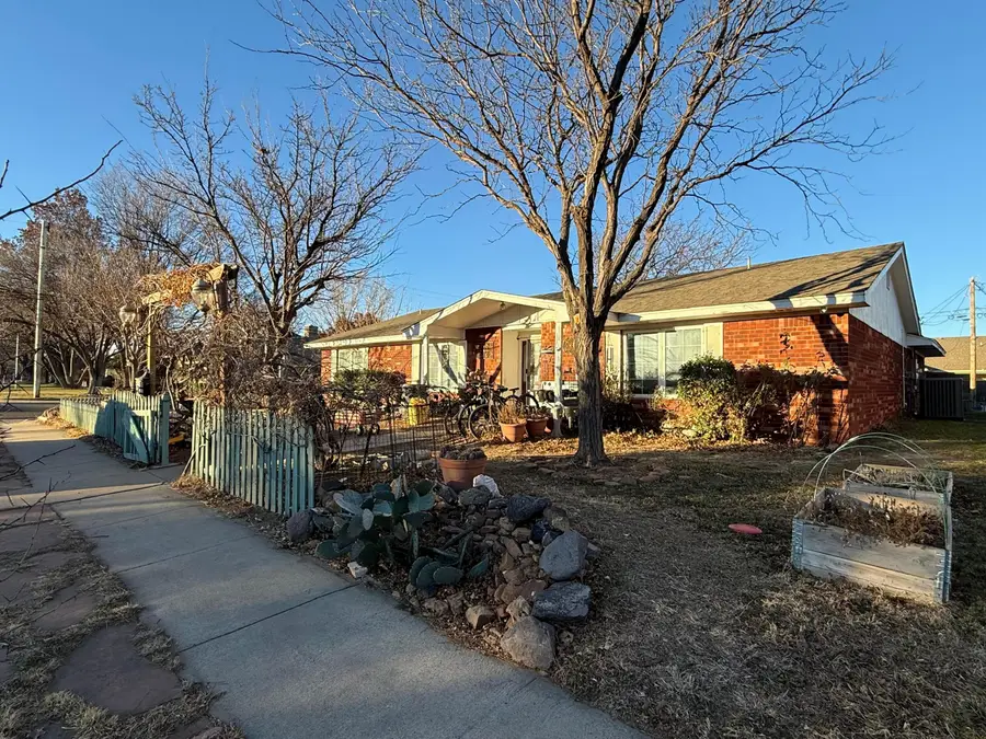 8310 Pomona Drive, Amarillo, TX 79110-4640 - Image #3