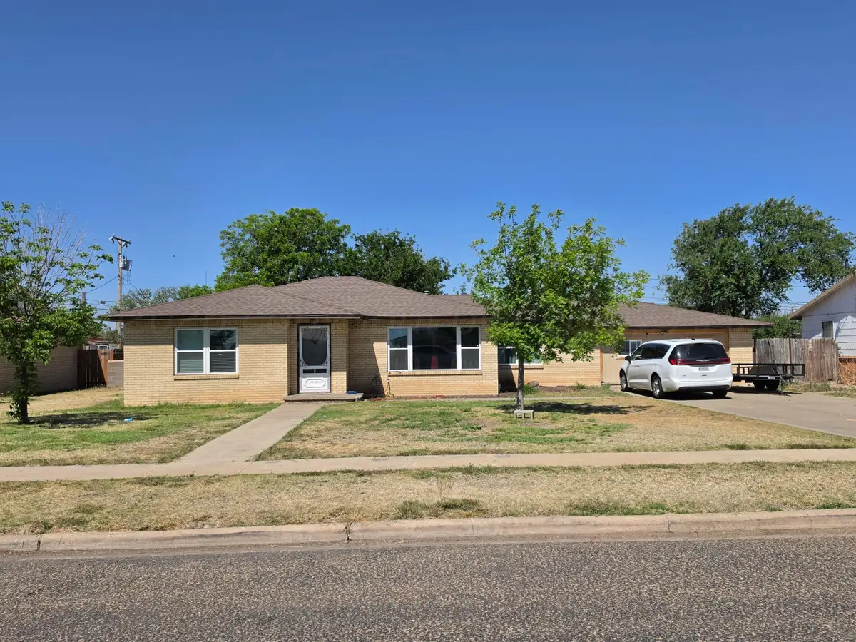 806 Avenue R, Sunray, TX 79086 - #1