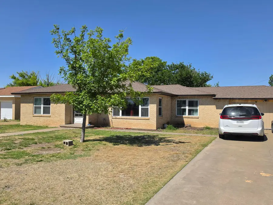 806 Avenue R, Sunray, TX 79086 - #2