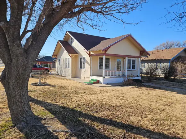 201 Oak Avenue, Panhandle, TX 79068-1723