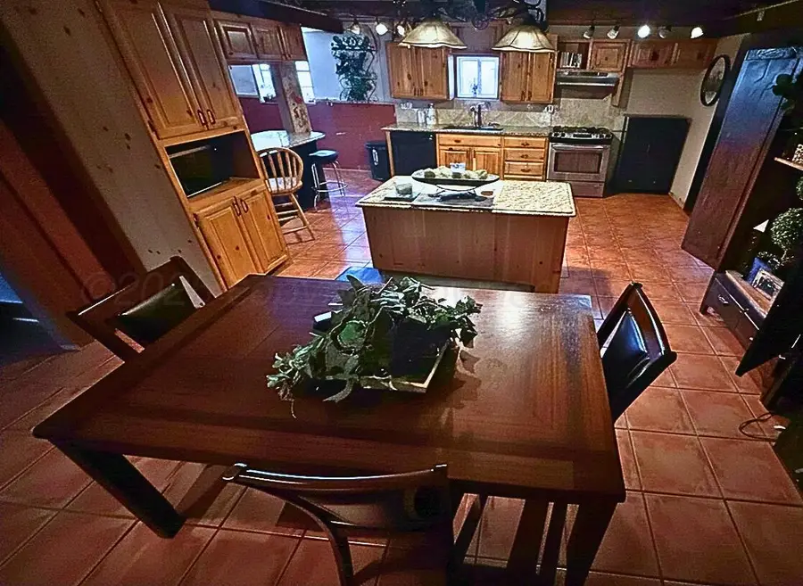 1706 Lakeview Drive, Fritch, TX 79036 - #3