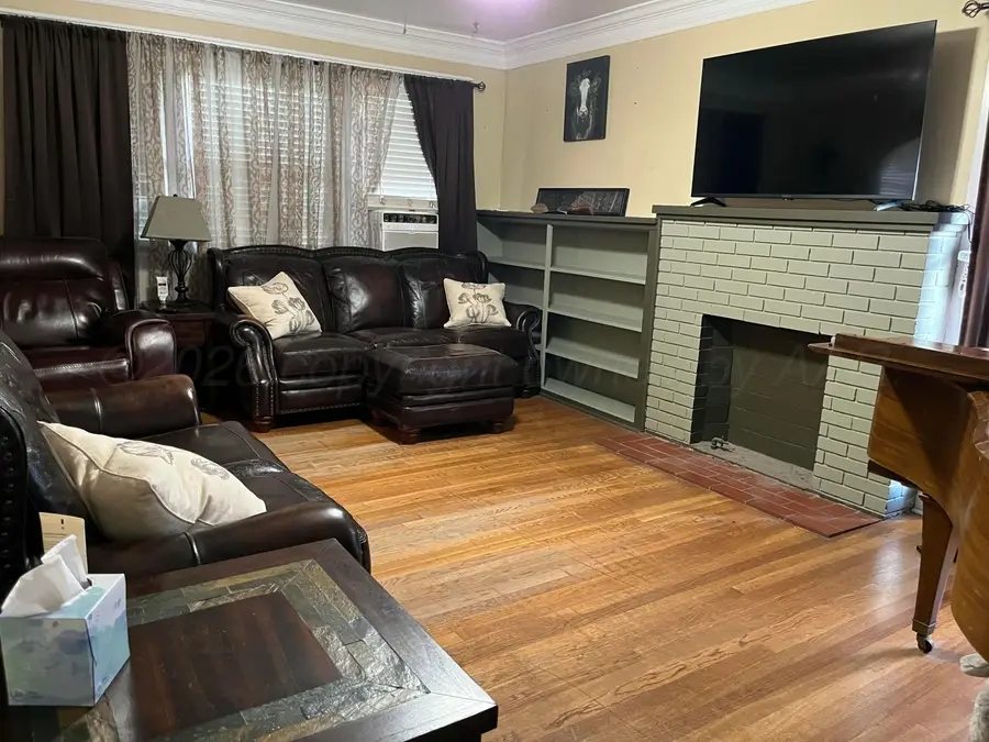 1704 S Hughes Street, Amarillo, TX 79102 - #3