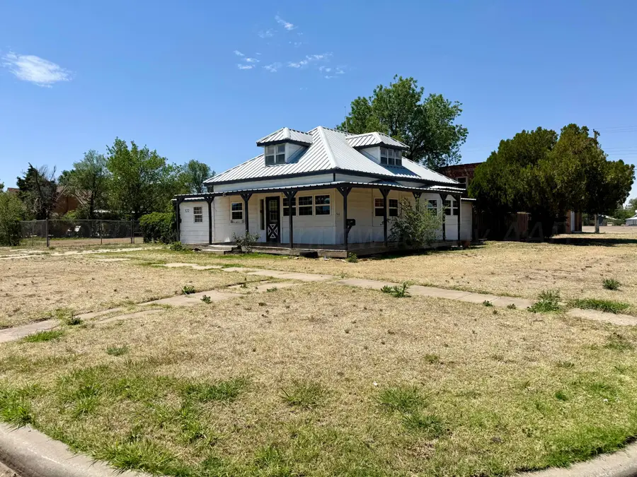 522 E Francis Avenue, Pampa, TX 79065-6616 - #2