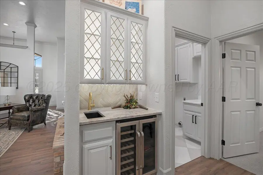 7402 Park Ridge Drive, Amarillo, TX 79119-6414 - #2