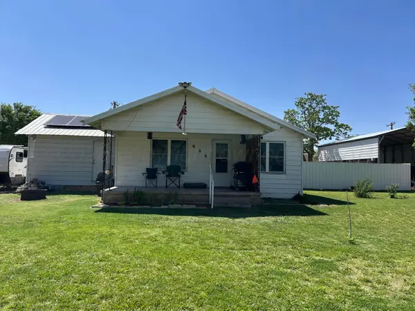 608 Richardson Avenue, Gruver, TX 79040