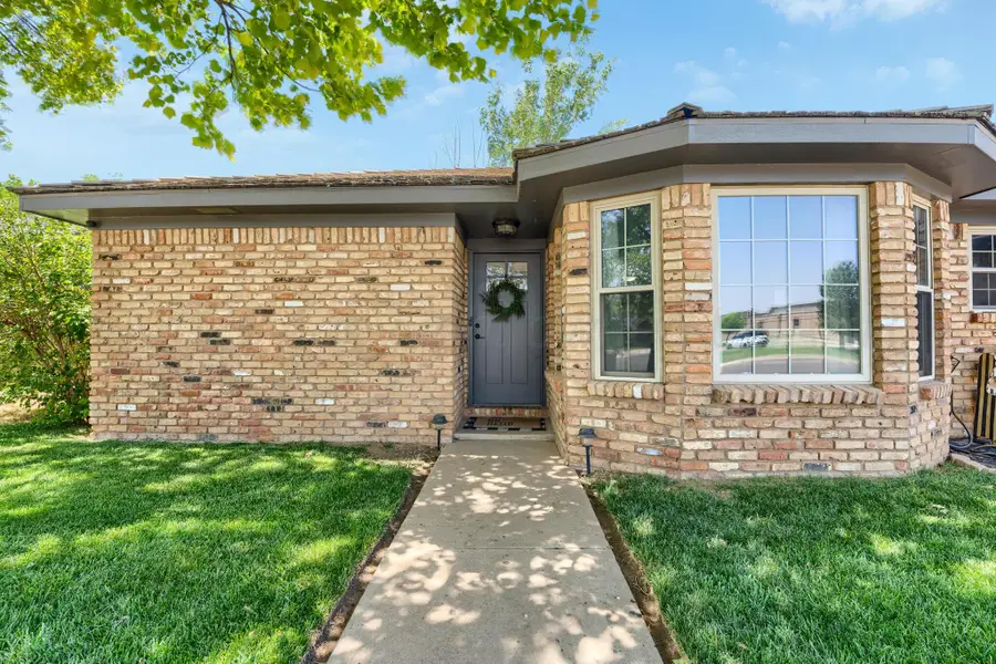 6404 Hurst Street, Amarillo, TX 79109 - #2
