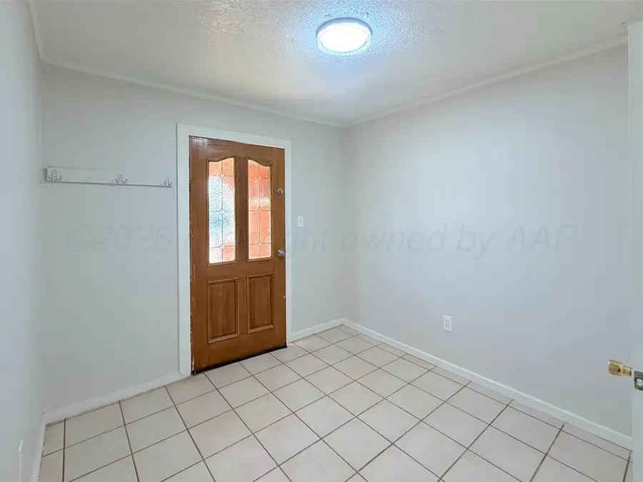 1015 Miller Avenue, Dumas, TX 79029-4708 - #2